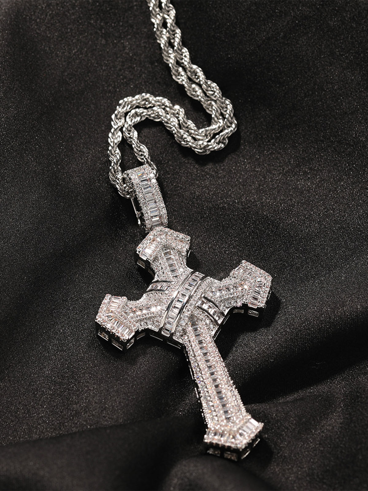 Cross Pendant Copper-Inlaid Zircon Necklace