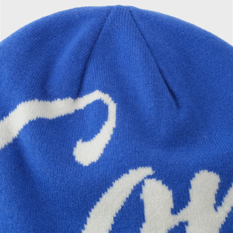 CARA DOUBLE-SIDED BEANIE 4032