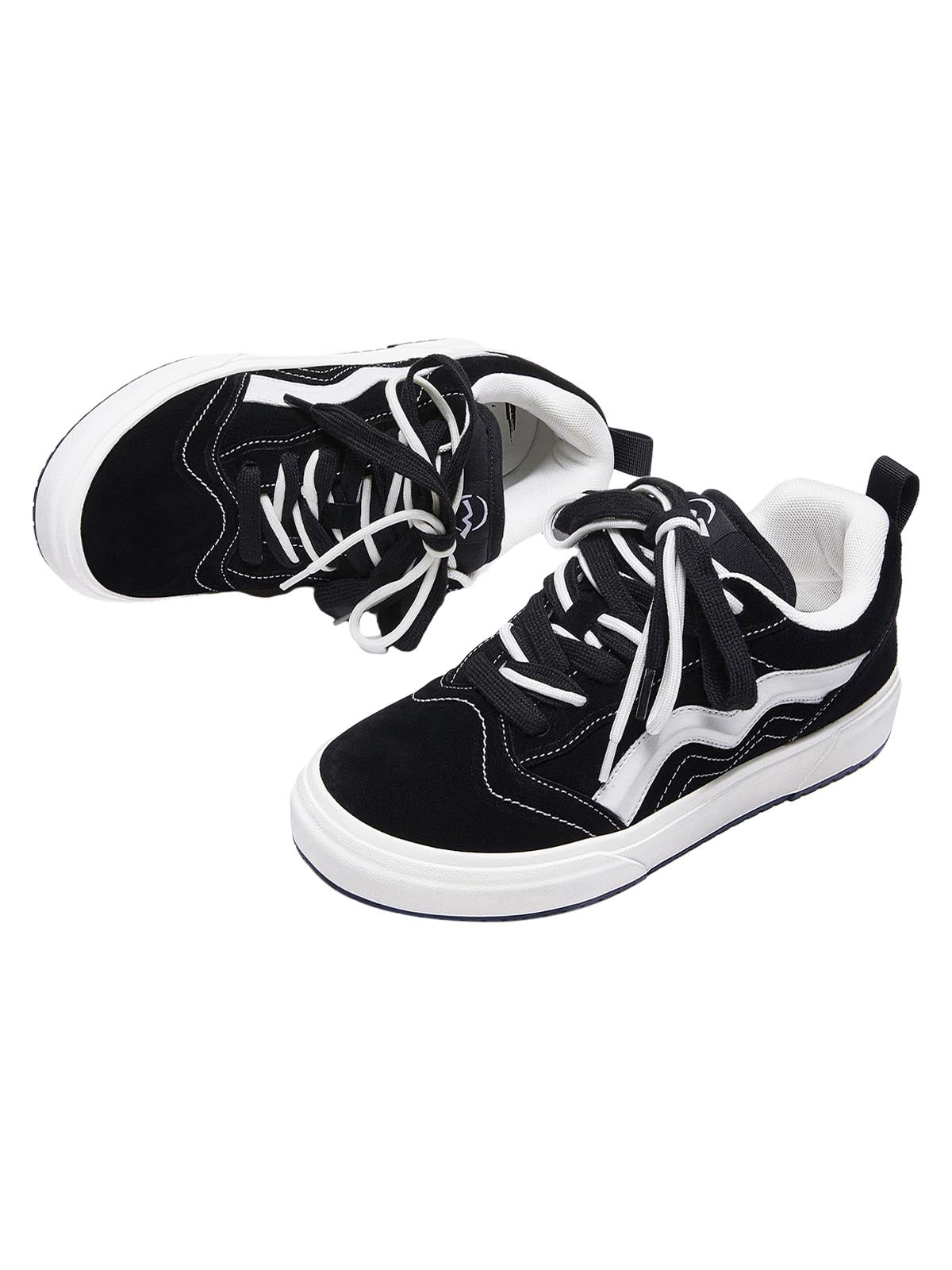 Contrast Color Reverse Covering Stitching Sneakers 3026