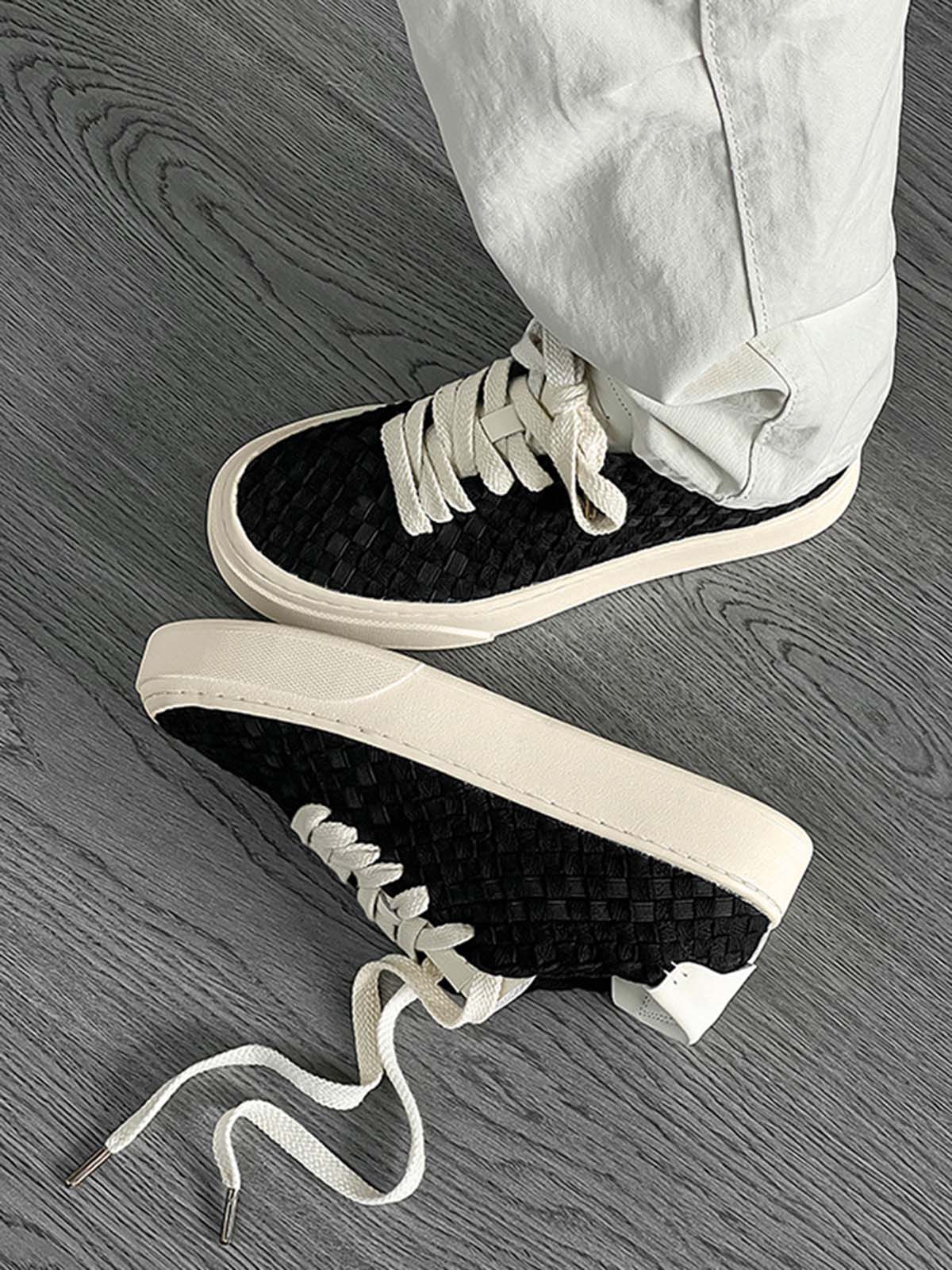 Woven Breathable Canvas Sneakers 3023