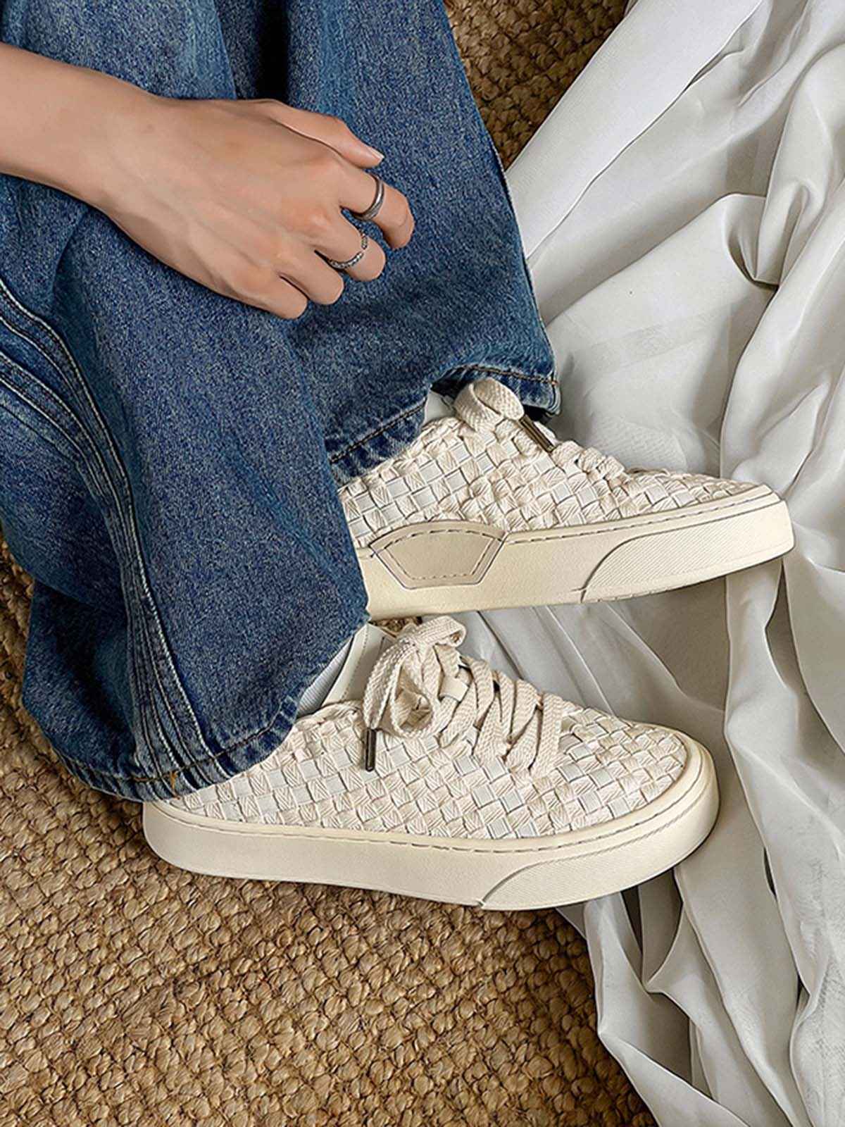 Woven Breathable Canvas Sneakers 3023