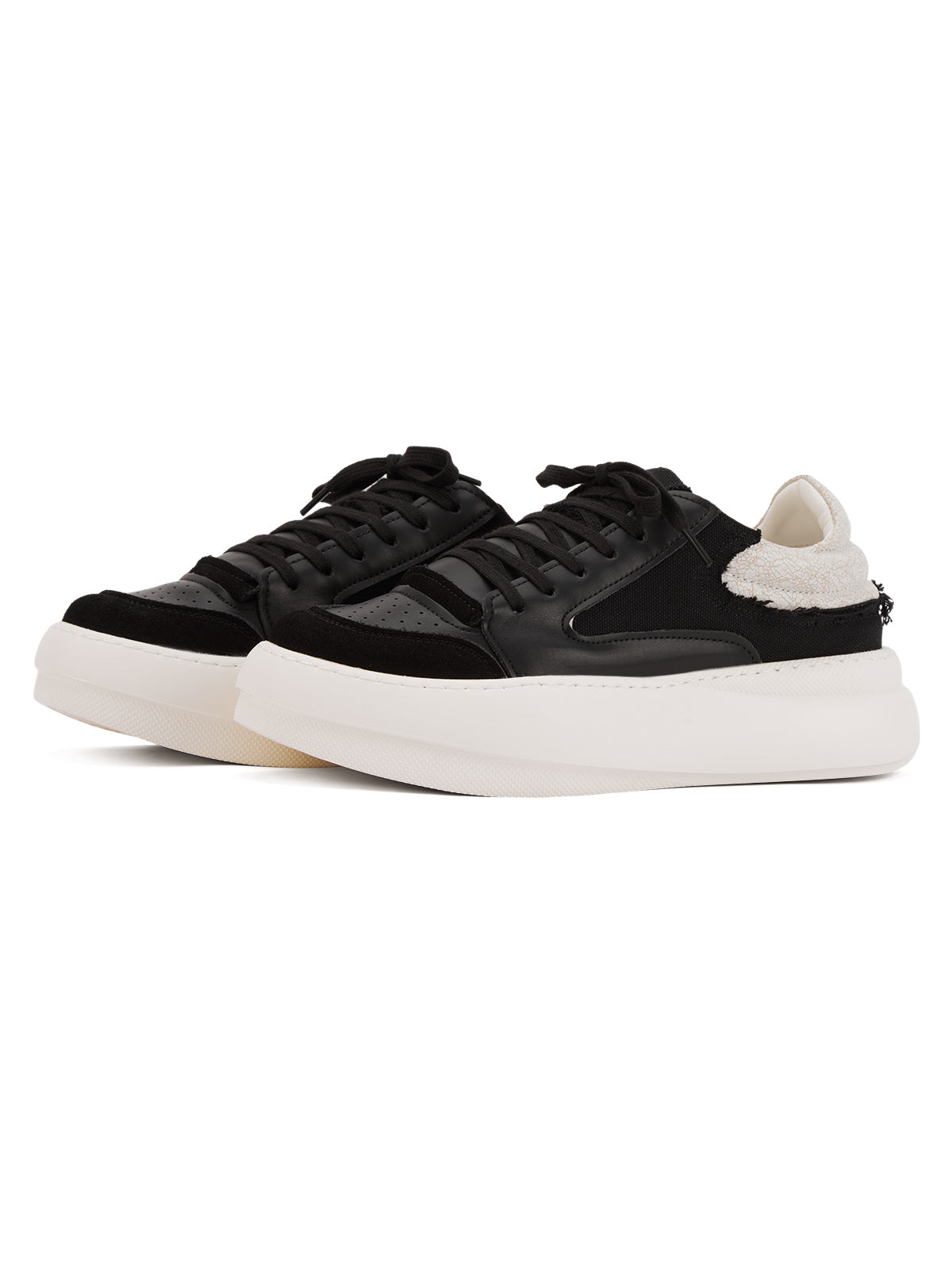 Versatile Centennial Low Leather Sneakers 3001